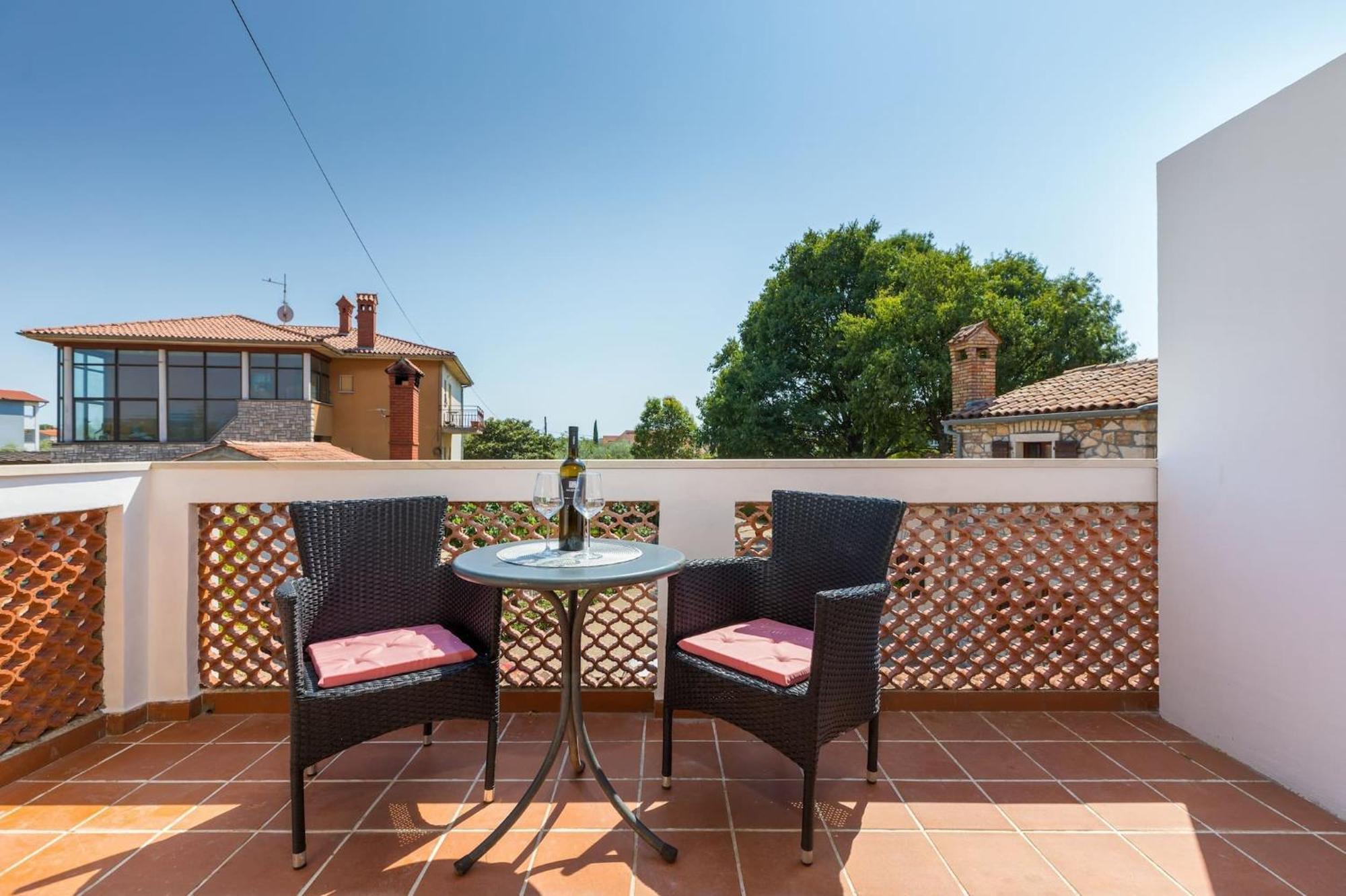 Marceta - Apartments & Rooms With Swimming Pool Fažana Exterior foto