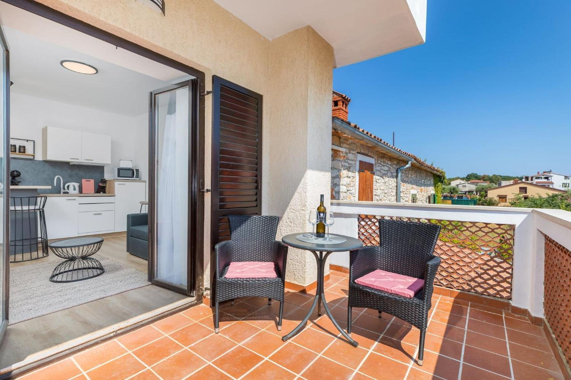 Marceta - Apartments & Rooms With Swimming Pool Fažana Exterior foto