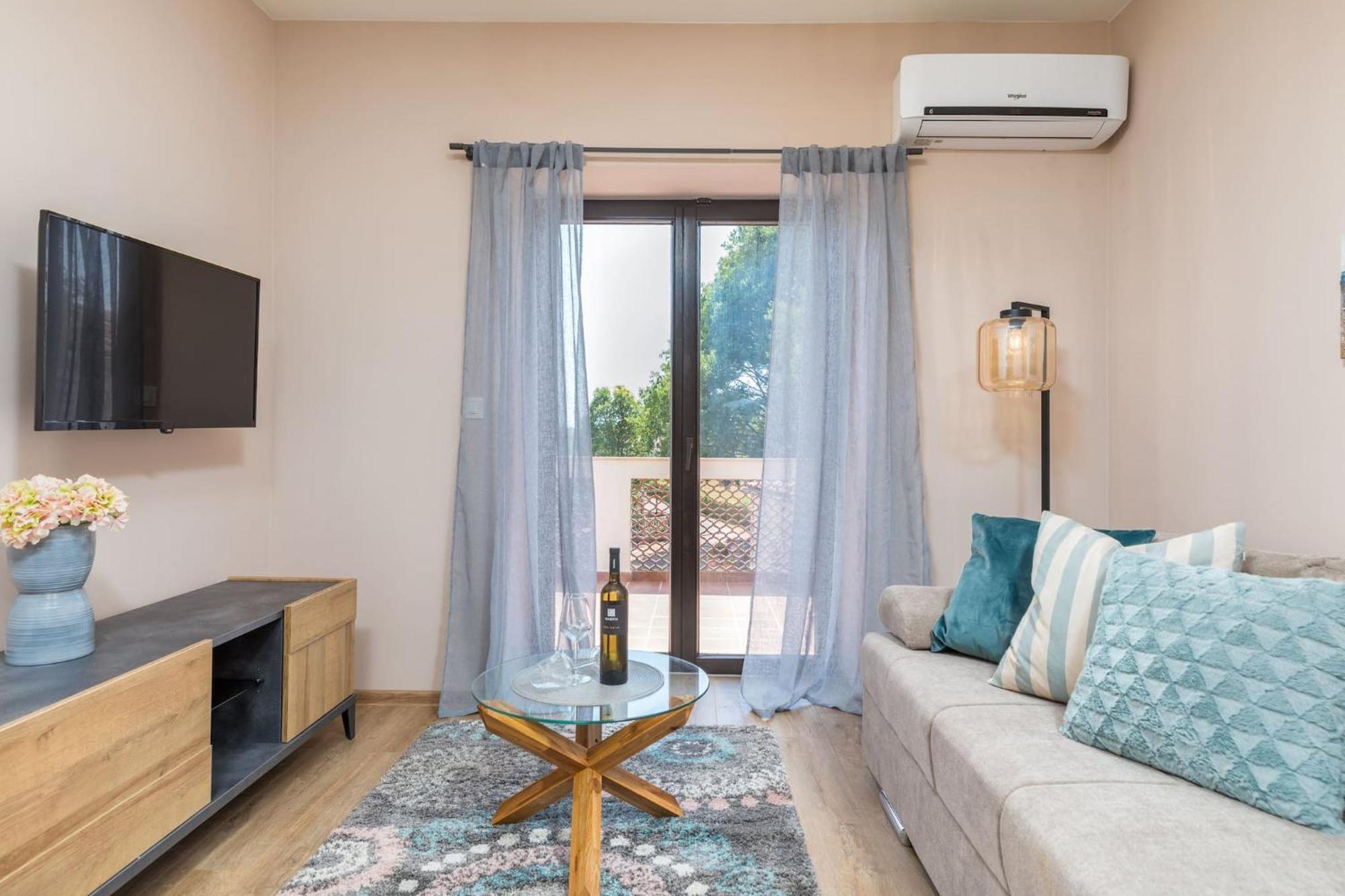 Marceta - Apartments & Rooms With Swimming Pool Fažana Exterior foto
