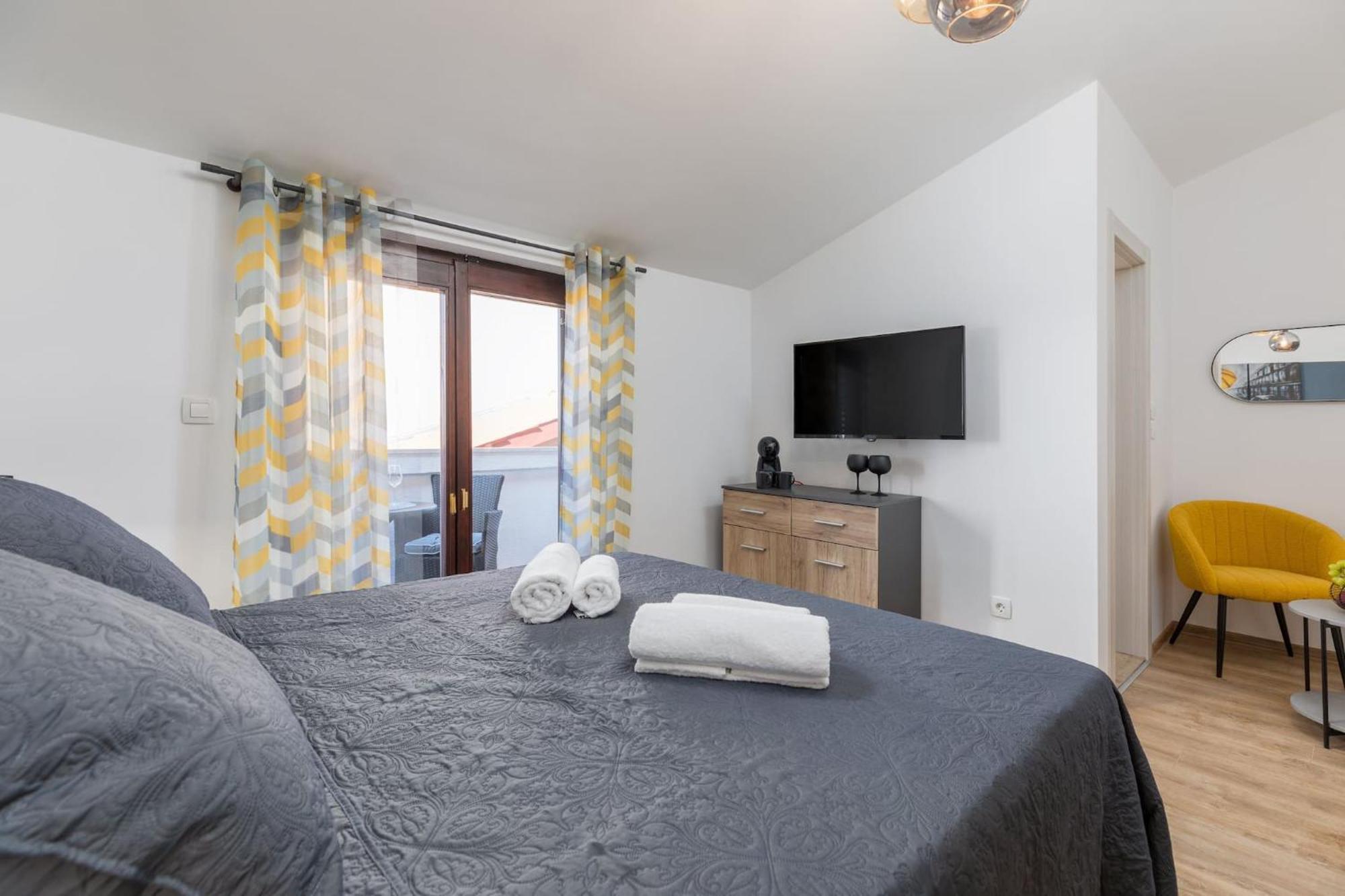 Marceta - Apartments & Rooms With Swimming Pool Fažana Exterior foto